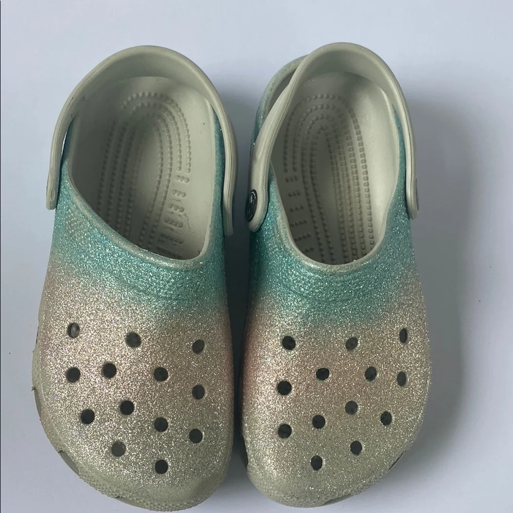 CROCS Gold and Green Water Shoes with Perforated Design - Picture 6 of 8